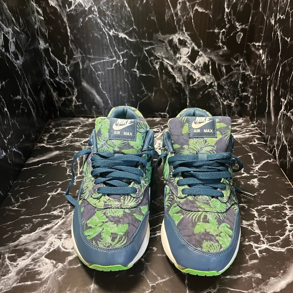 Nike Air Max 1 GPX floral size 8.5